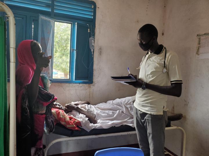 HNTPO clinical officer admits a patient at the Wedweil Primary Healthcare Unit.